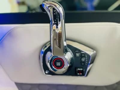 Sea Ray 250 SDX 3