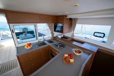 2018 Lagoon 450 F | 14m 3