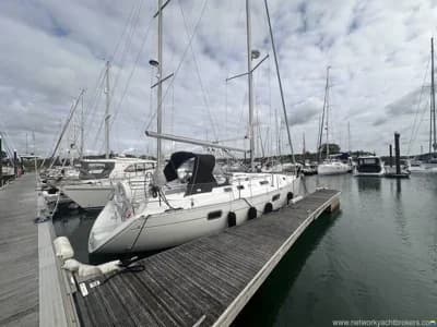 Beneteau Oceanis 351 2