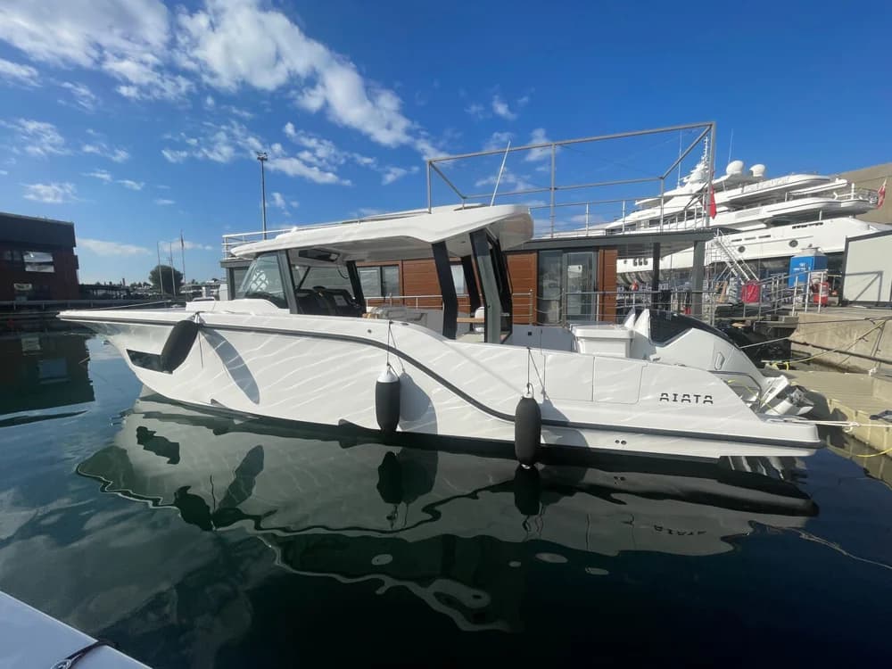 Aiata Wayfinder 38 Open
