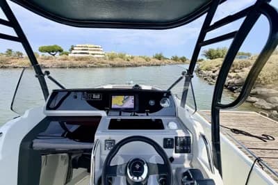 Jeanneau Cap Camarat 7.5 CC Serie 3 2