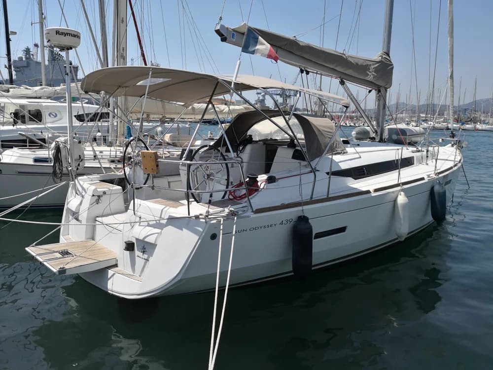 2015 Jeanneau Sun Odyssey 439 | 13m