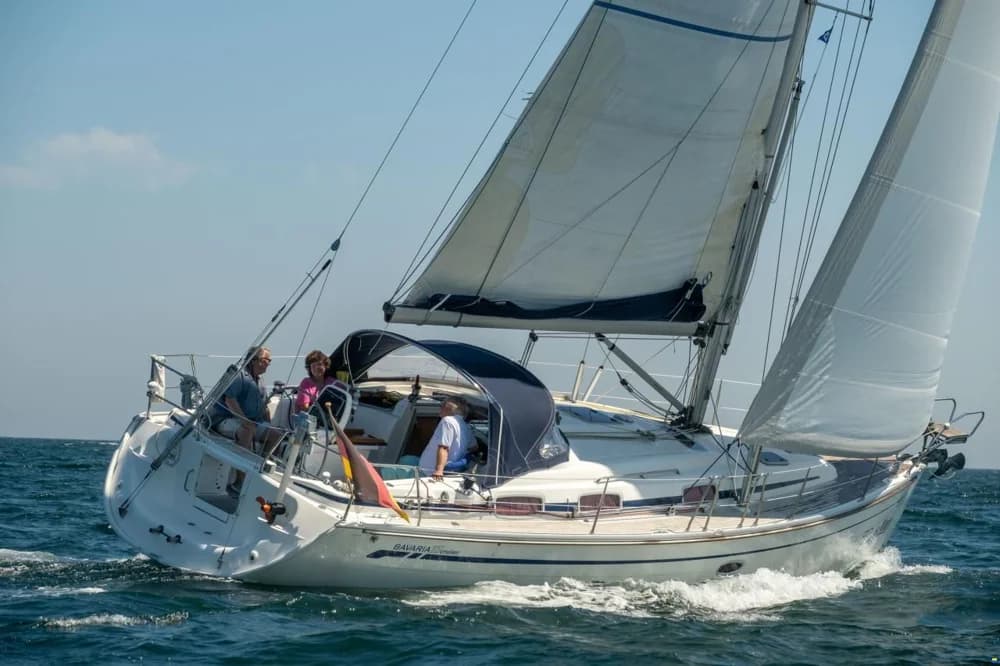 Bavaria 37-2