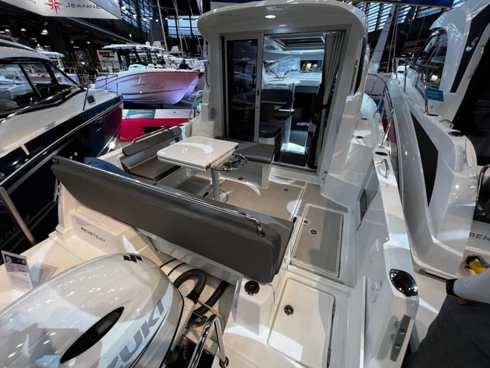 Beneteau Antares 8 HB V2