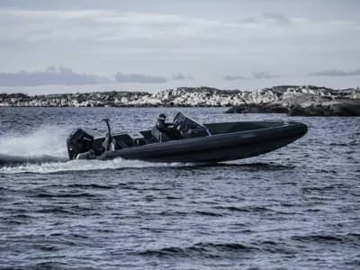 Iron 827 3