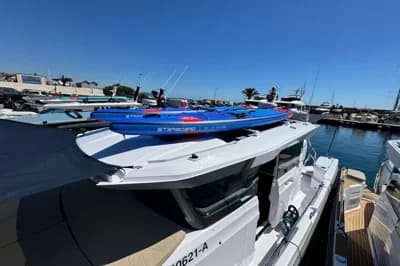 Axopar 38 Cross Cabin 3