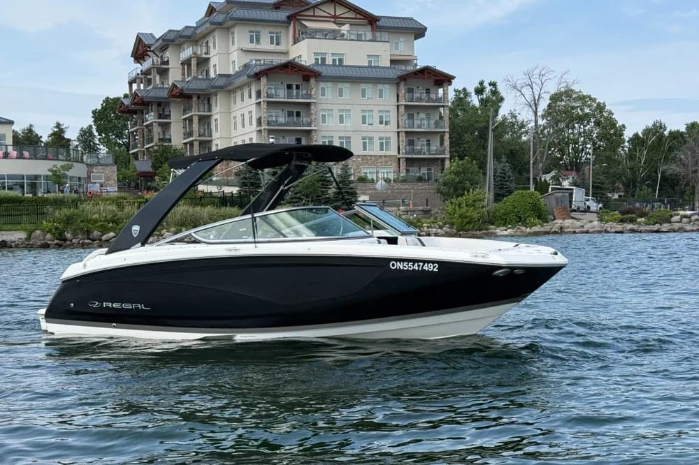 Regal 22 FasDeck
