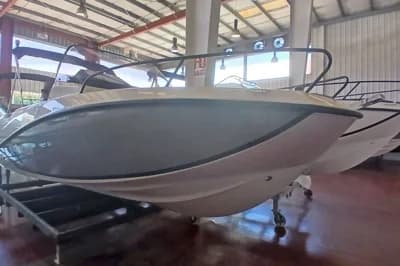 Quicksilver Activ 605 Sundeck 2