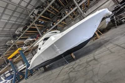 Sea Ray SLX 400 2