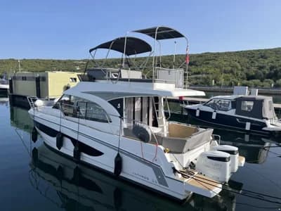 Beneteau Antares 11 Fly 2
