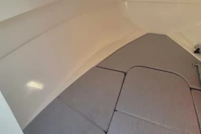 Quicksilver Activ 555 Cabin 2