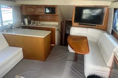 Cabo 47 Flybridge 2