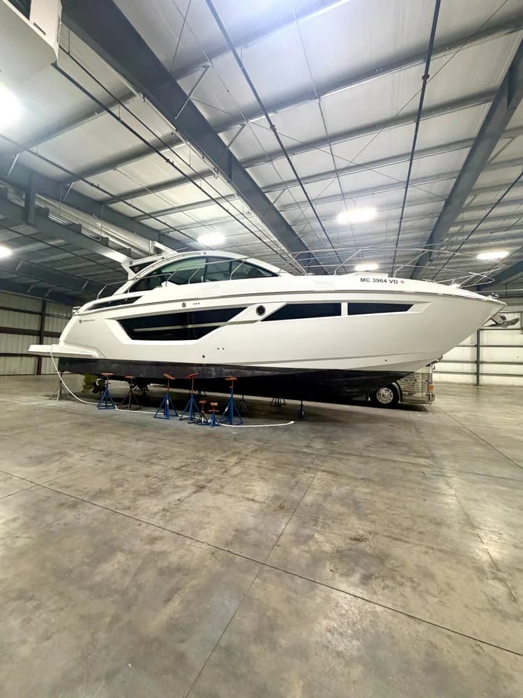 Cruisers Yachts 50 Cantius