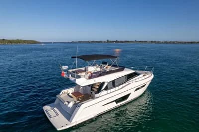 Ferretti Yachts 500 2