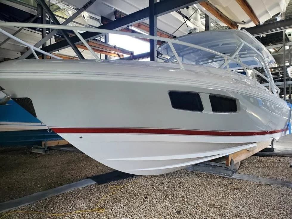 Intrepid 345 Valor