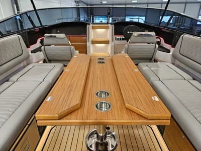 Alfastreet 28 CABIN VOLVO PENTA 430 V8 2