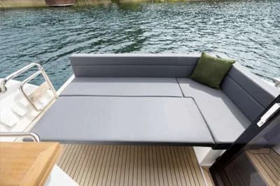Sealine C335 5