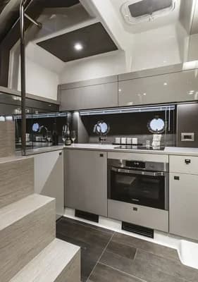 Cranchi M44 HT 3