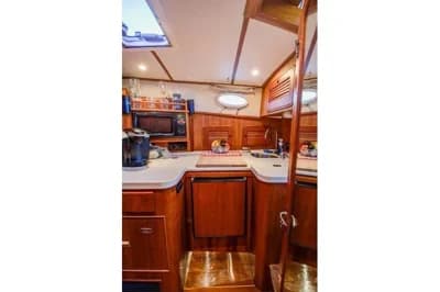 Hinckley Talaria 40 2