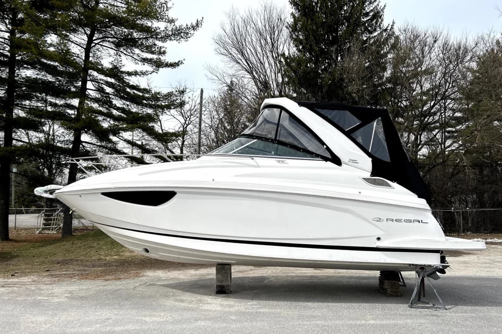 Regal 28 Express