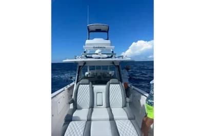 Everglades 435 Center Console 2