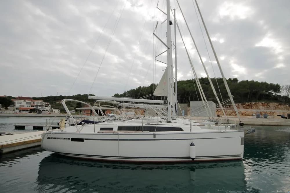 Bavaria Cruiser 34