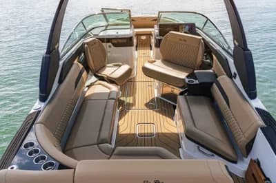 Sea Ray SLX 280 Europe 3