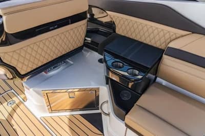 Sea Ray SLX 280 Europe 5