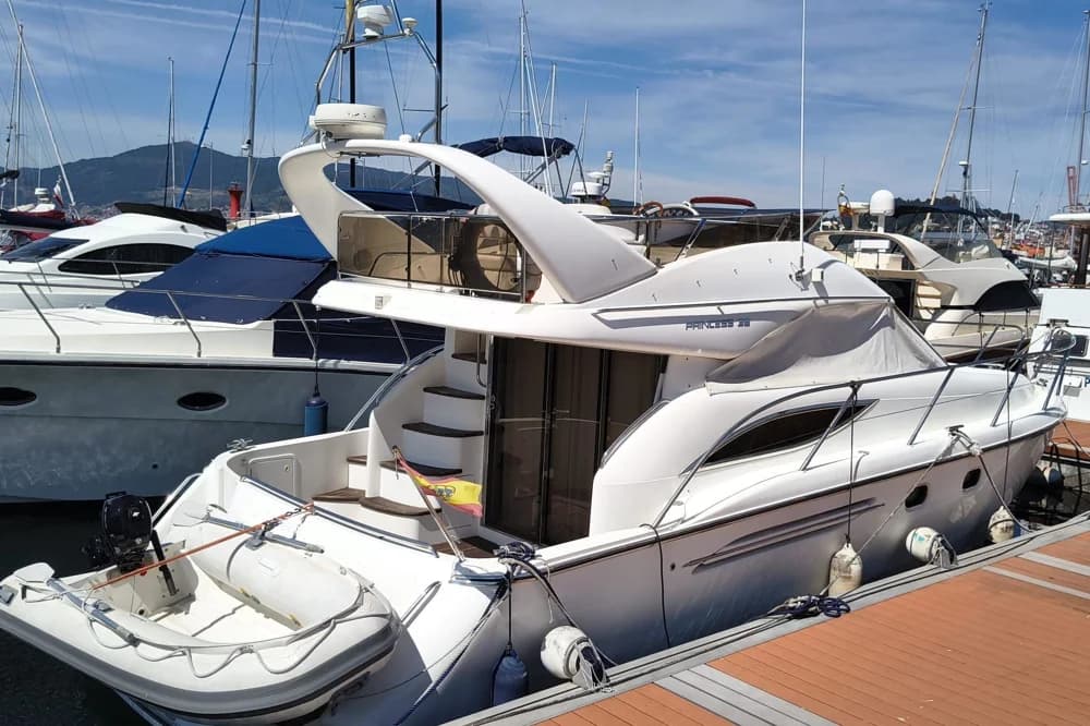 Princess 38