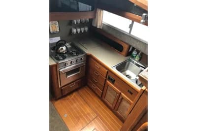 Bayliner 3870 Motoryacht 3