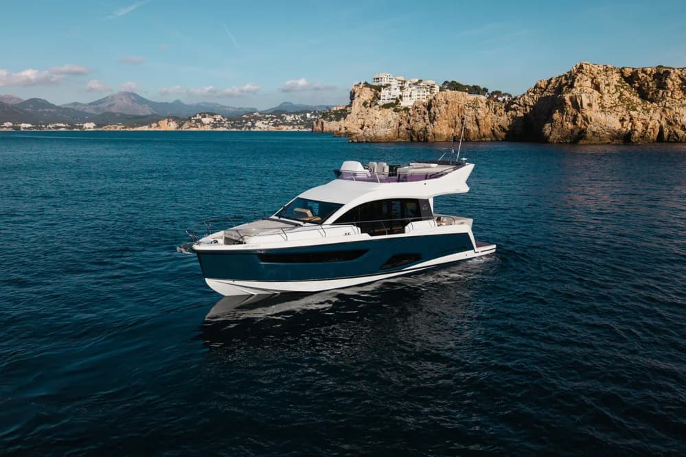 Sealine F430