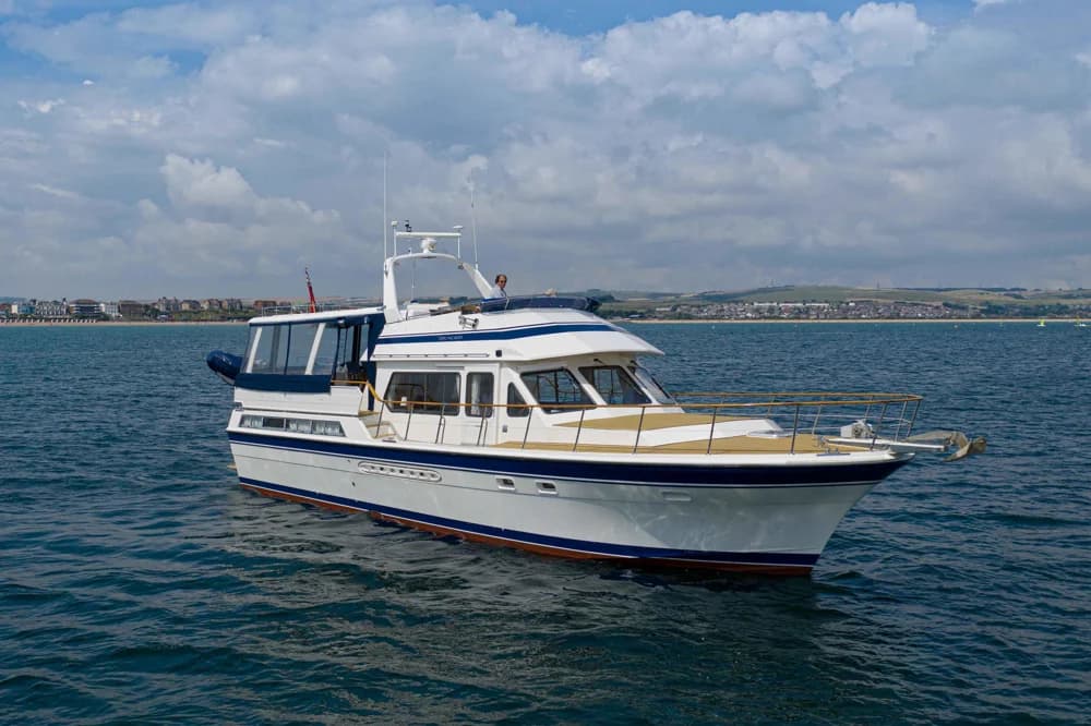 Trader 54 Sundeck