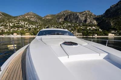 Pershing 64 2