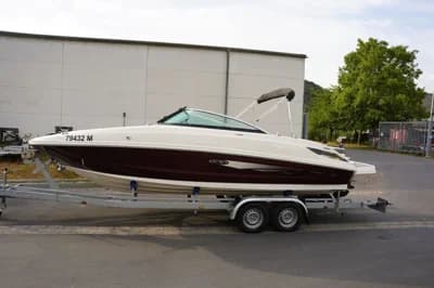 Sea Ray 240 Sundeck 2
