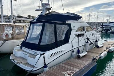 Sealine F33 2