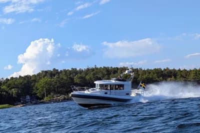 Paragon 31 Flybridge 2