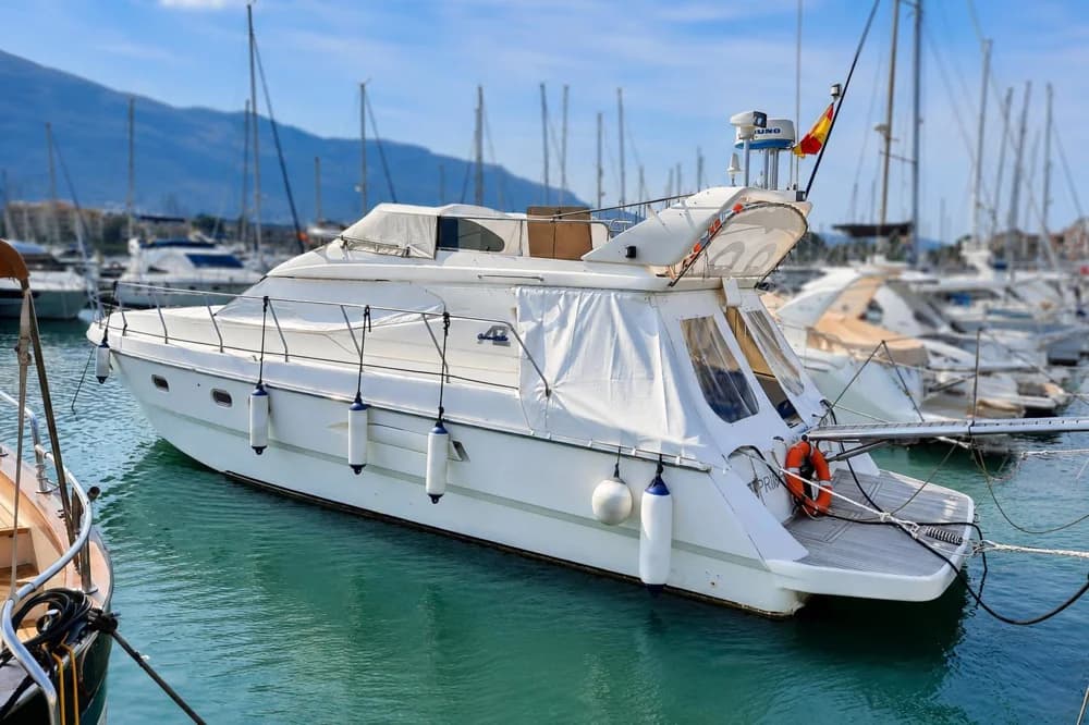 Azimut 43