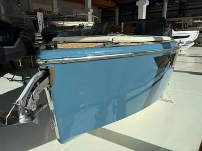 Axopar 28 T top 3