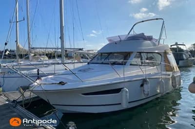 Jeanneau Merry Fisher 10 2