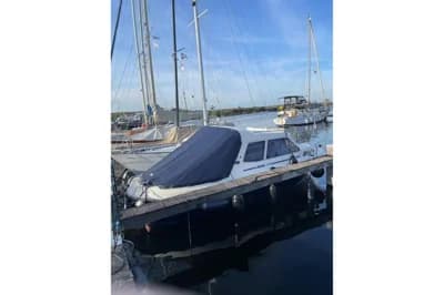 Bella 703 3