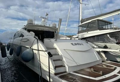 Sunseeker Predator 82 2