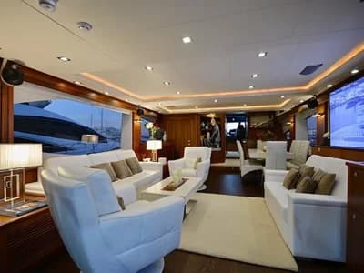 Sunseeker 88 Yacht 3