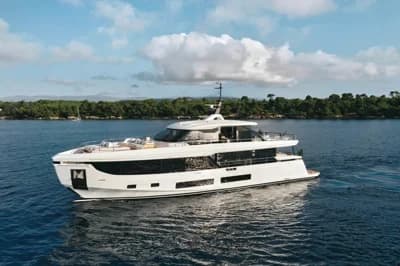 Azimut Grande 30Metri 3