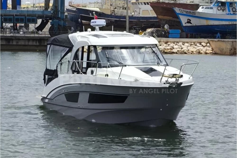 Beneteau Antares 9 OB