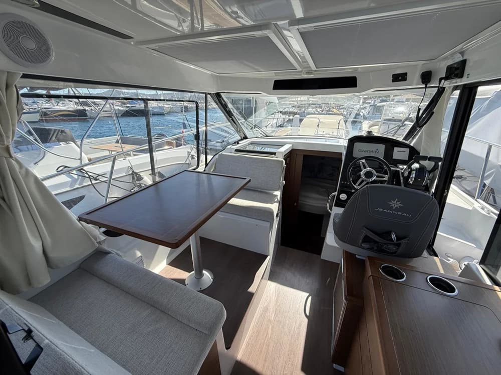 Jeanneau Merry Fisher 895