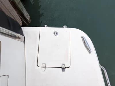 Regal 3760 Sportyacht 3