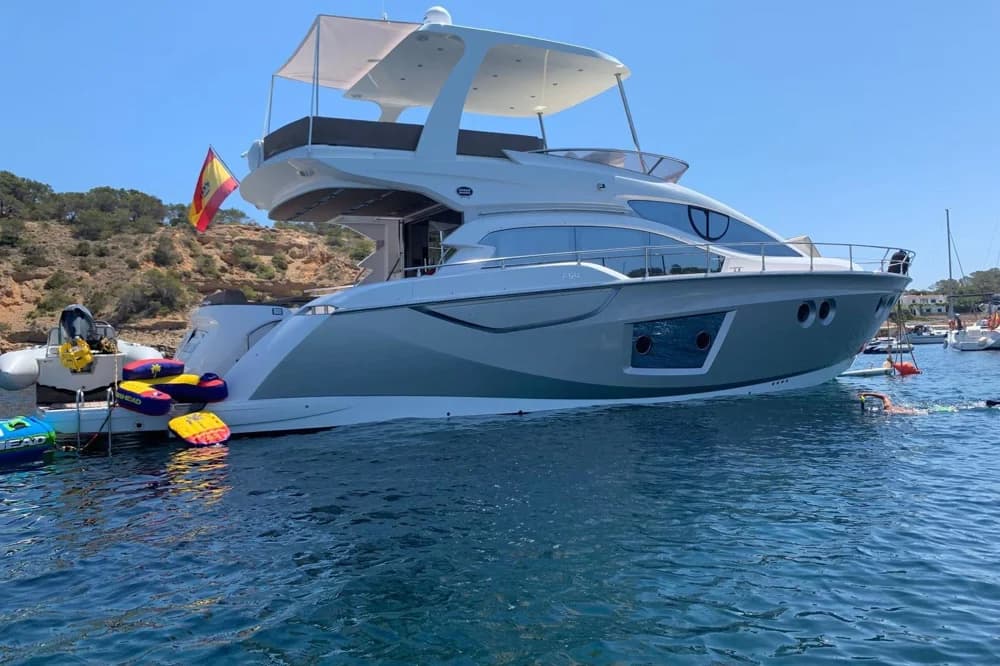 Sessa Marine 54 FLY