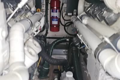 Sea Ray 580 Sedan Bridge 3
