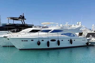 Ferretti Yachts 591 2