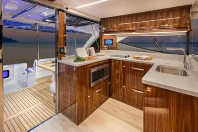 Riviera 50 Sports Motor Yacht 2